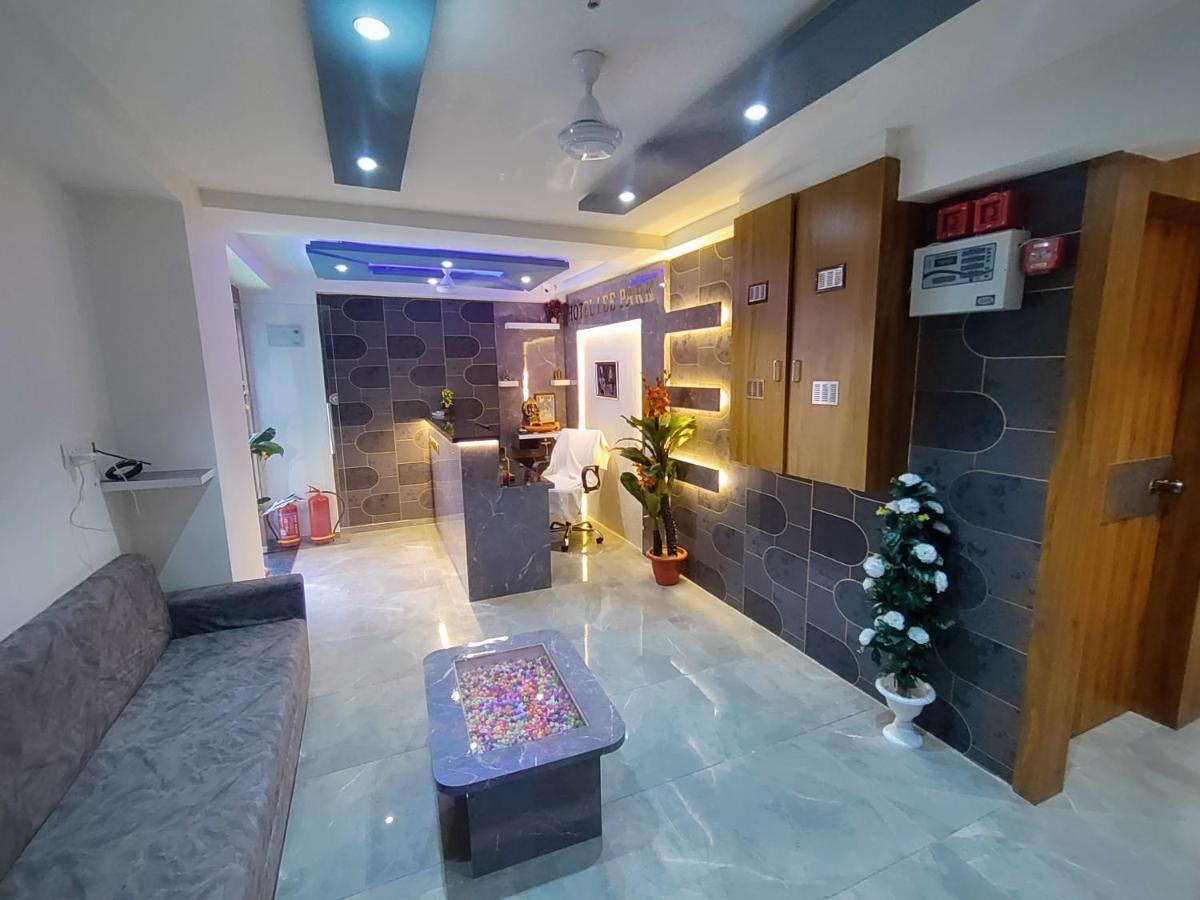Hotel Lee Park 아흐메다바드 외부 사진