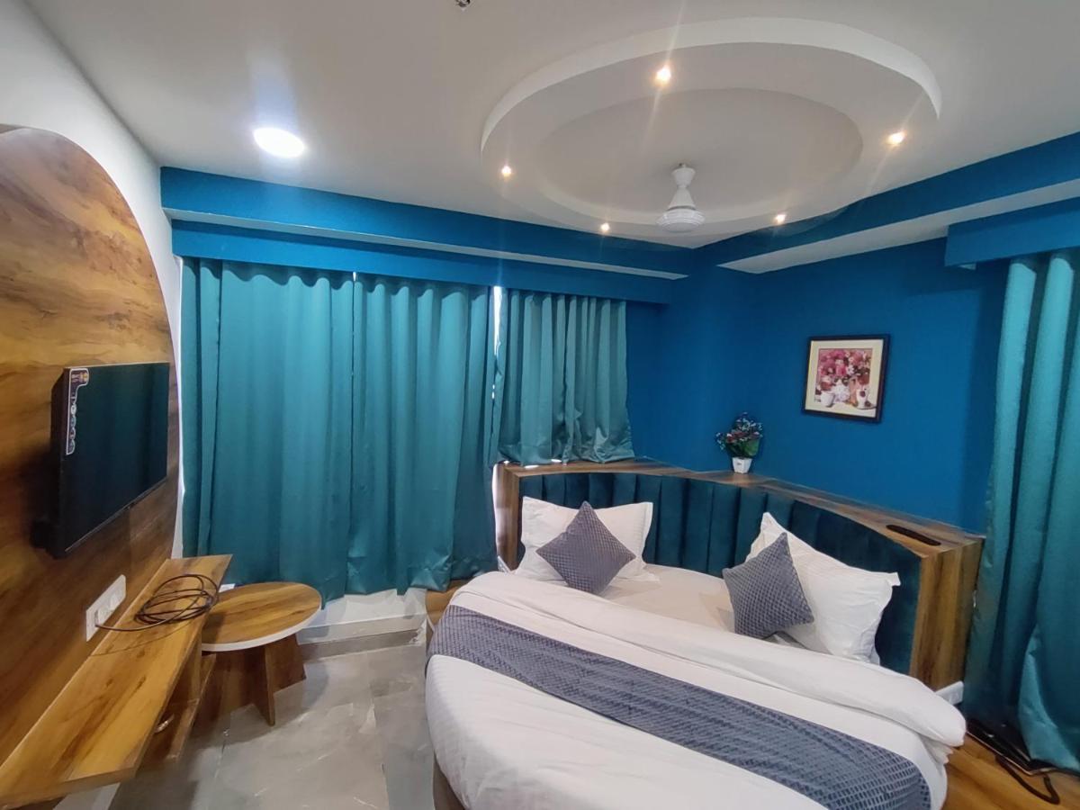 Hotel Lee Park 아흐메다바드 외부 사진